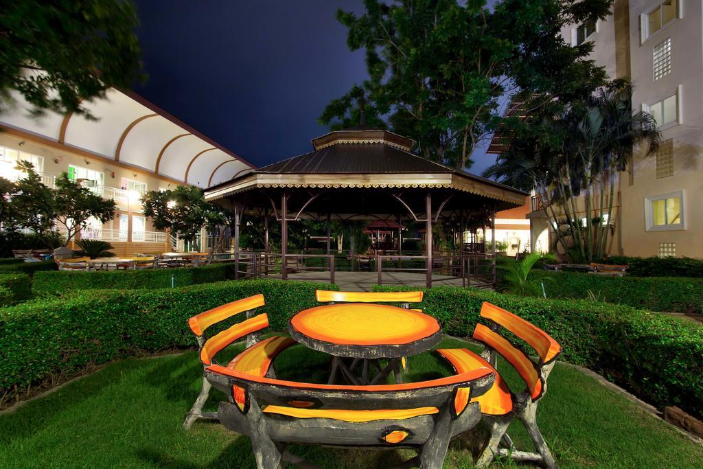 D Varee Xpress Hillside Hua Hin Cha-Am Exteriör bild
